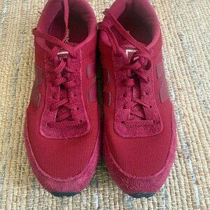 New Balance Women's Sneakers Size 10